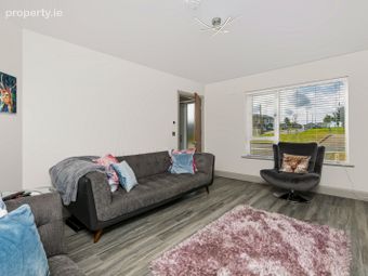 14 Manor Grove, Roxborough Manor, Mulgannon, Co. Wexford - Image 5
