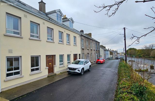 2 Atlantic View, West Rock, Ballyshannon, Co. Donegal - Click to view photos