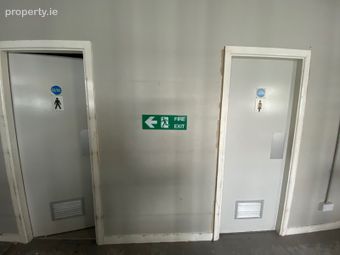 32 Market Cross Shopping Centre, Kilkenny, Co. Kilkenny, Kilkenny, Co. Kilkenny - Image 4