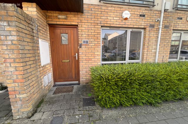 3 Waterside Avenue, Malahide, Co. Dublin - Click to view photos