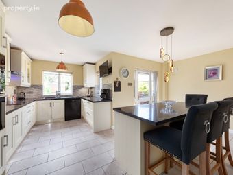 84 Castle Riada Drive, Lucan, Co.dublin, Lucan, Co. Dublin - Image 3