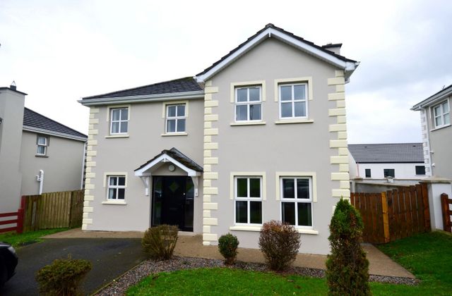 7 Sessiagh Park, Castlefin, Ballindrait, Co. Donegal - Click to view photos