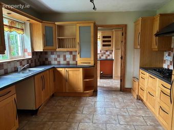 37 Gleann Rua, Ballygarvan, Co. Cork, Ballygarvan, Co. Cork - Image 2