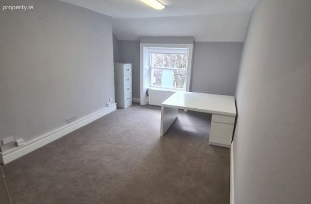 Baggot Street Lower, Dublin 2 - Click to view photos
