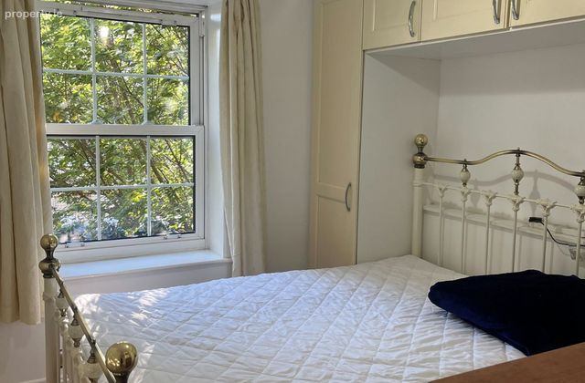 Apartment 25 , Block 1, Custom Hall, Dublin 1 - Click to view photos
