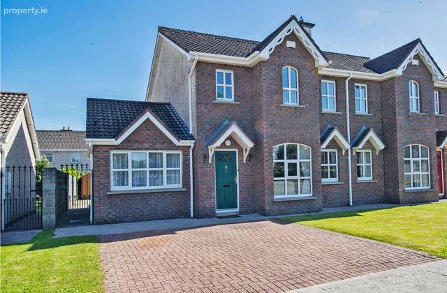 12 Tournore Court, Abbeyside, Dungarvan, Co. Waterford - Click to view photos