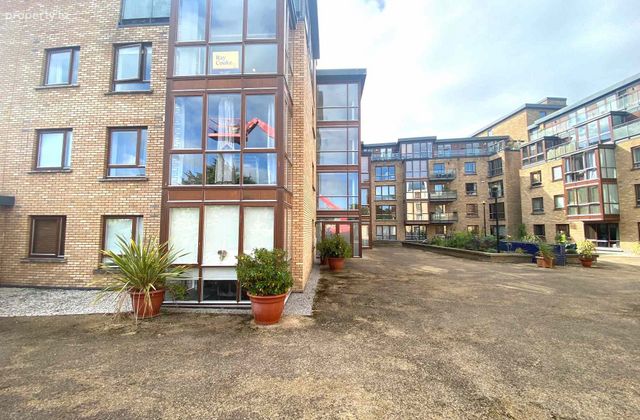 The Island, Chapelizod, Dublin 20, Dublin 20 - Click to view photos