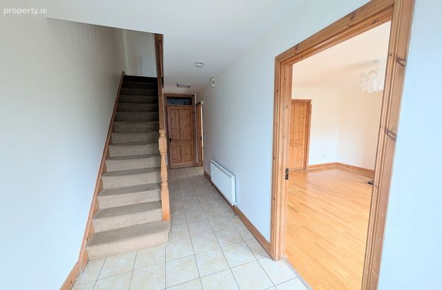 122 Carrig Rua, Nenagh, Co Tipperary, Nenagh, Co. Tipperary - Click to view photos