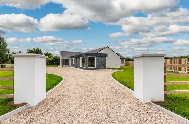 1 Blackwater Park, Staplestown, Donadea, Co Kildare, Staplestown, Co. Kildare - Click to view photos