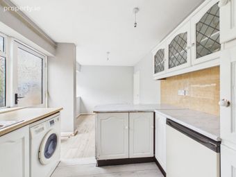22 Pearse Park, Dundalk, Co. Louth - Image 5