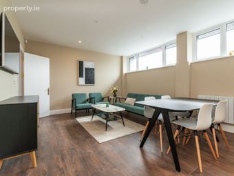 7b Main Street, Newbridge, Co. Kildare - Image 2