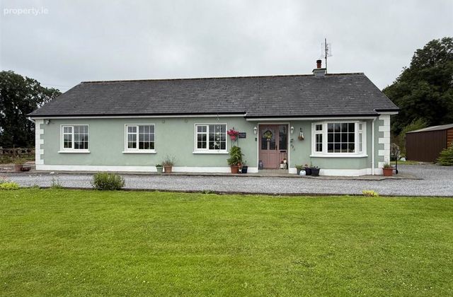 Whitemist Cottage, Carnagruckane, Lisacul, Castlerea, Co. Roscommon, Lisacul, Co. Roscommon - Click to view photos