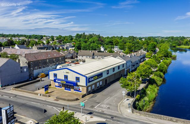 Dillon Terrace, Ballina, Co. Mayo - Click to view photos