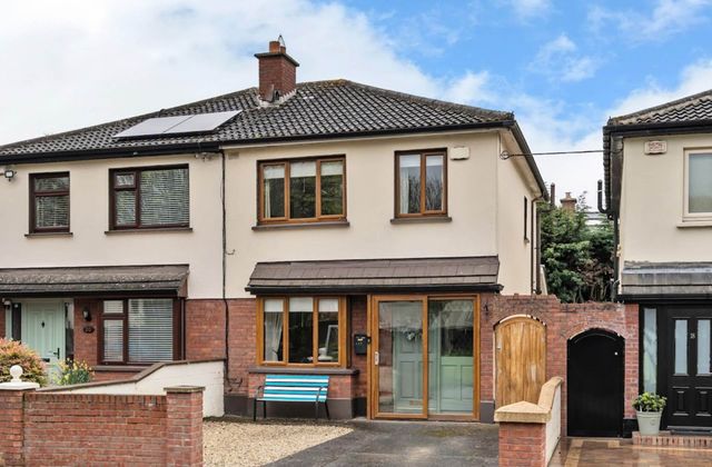 19 Woodview Park, Castleknock, Dublin, Castleknock, Dublin 15 - Click to view photos