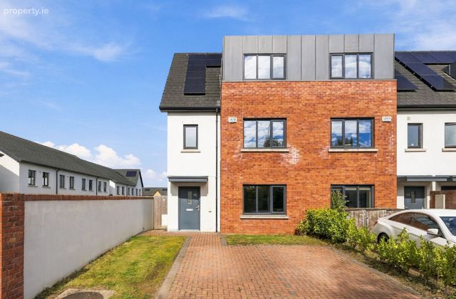 18 Bay Meadows View, Dublin 15, Hollystown, Dublin 15 - Click to view photos