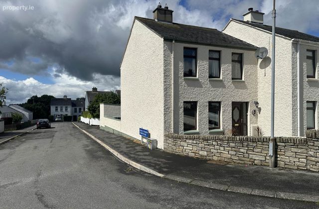 22 O`gara Villas, Moville, Co. Donegal, Moville, Co. Donegal - Click to view photos