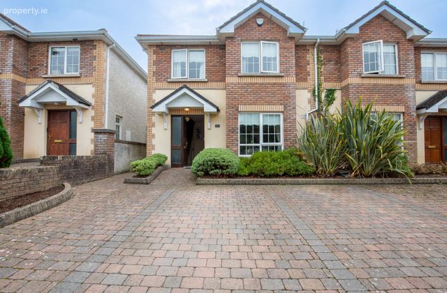 150 An Fiodan, Doughiska, Co. Galway - Click to view photos
