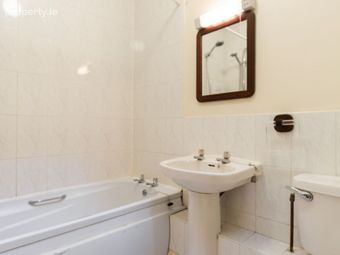 7 Lansdowne Crescent, Ballsbridge, Dublin 4 - Image 3