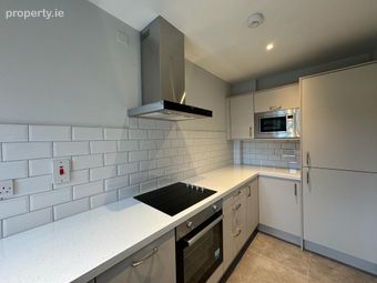 4 Lansdowne Village, Sandymount, Sandymount, Dublin 4