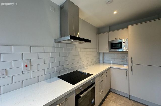 4 Lansdowne Village, Sandymount, Sandymount, Dublin 4 - Click to view photos