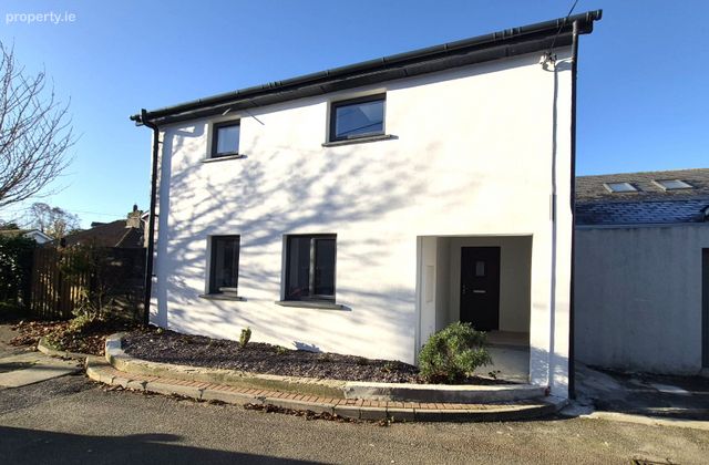 Saint Michael's Terrace, Arklow, Arklow, Co. Wicklow - Click to view photos