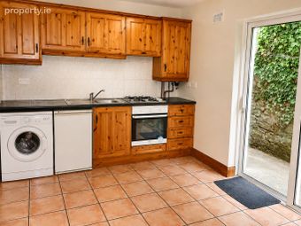 4 Hotel Lane, Main Street, Carrick-on-Suir, Co. Tipperary - Image 4