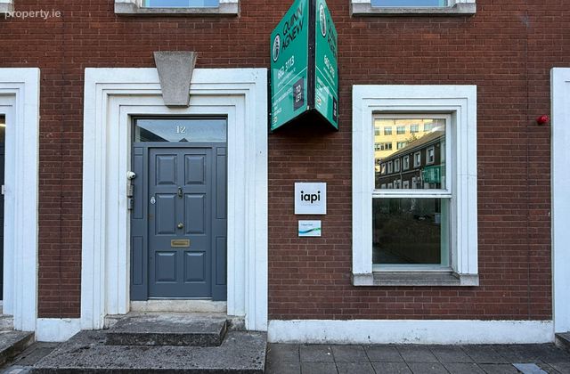 12 Clanwilliam Square, Grand Canal Quay, Dublin 2, Dublin 2 - Click to view photos