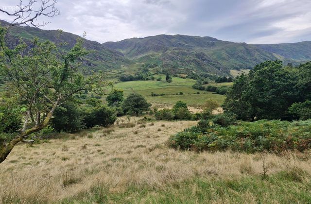 Ballynafulla, Kenmare, Co. Kerry - Click to view photos