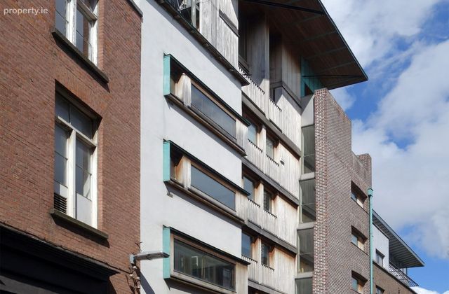 The Wooden Building, Temple Bar, Dublin 8 - Click to view photos
