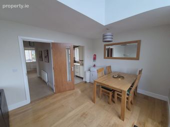 6 Bridgefield Grove, Curraheen Road, Bishopstown, Co. Cork - Image 4