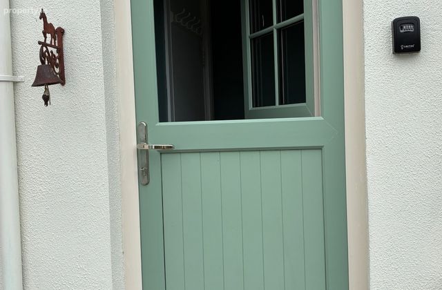 Stonepark, Danesfort, Co. Longford - Click to view photos
