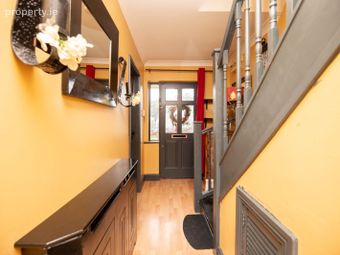 13 Temple View Downs, Clarehall, Dublin 13 - Image 3
