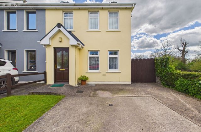 1 Berry Hill, Castlelyons, Coole Abbey, Co. Cork - Click to view photos