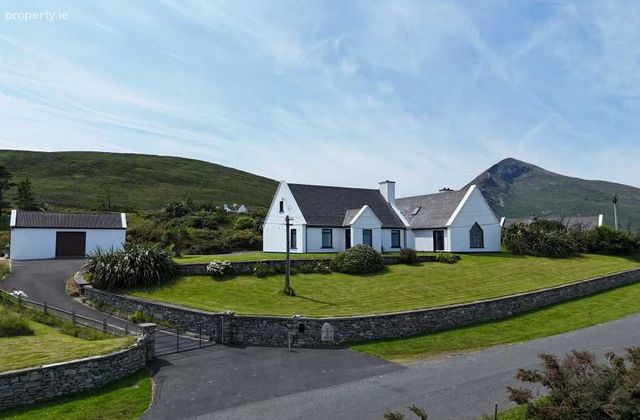 Mullach Na Greine, Dugort, Achill, Co. Mayo - Click to view photos