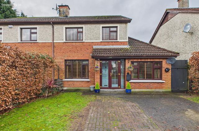 2 Castlewood Gardens, Pollerton Road, Carlow Town, Co. Carlow, Carlow Town, Co. Carlow - Click to view photos