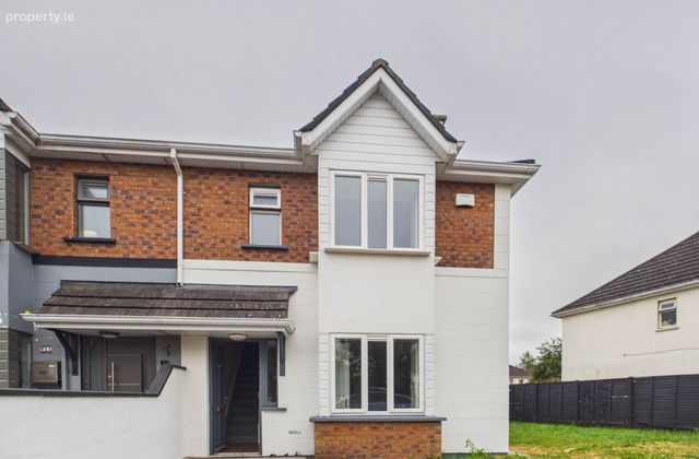 10 Hollands Park, Athy, Co. Kildare, Athy, Co. Kildare - Click to view photos