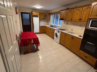 10 Sl� Na S�uire, Mitchel Street, Thurles, Co. Tip, Thurles, Co. Tipperary