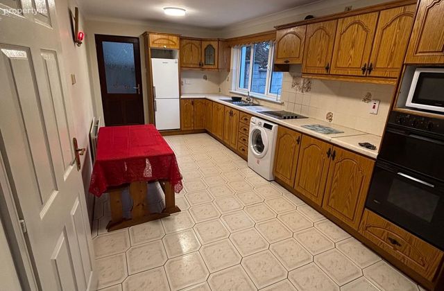 Sl&iacute; Na S&iacute;uire, Mitchel Street, Thurles, Co. Tipperary, Thurles, Co. Tipperary - Click to view photos
