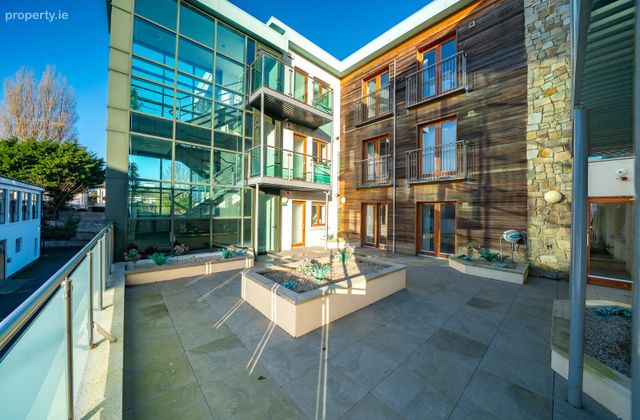 2 Landscape Court, Churchtown, Dublin 14 - Click to view photos