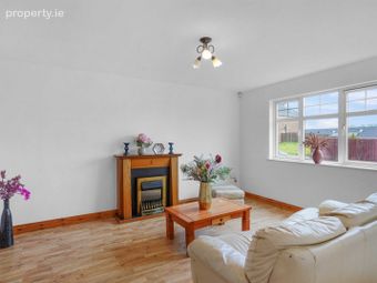 76 Lakeview, The Fair Green, Townparks, Co. Cavan - Image 4