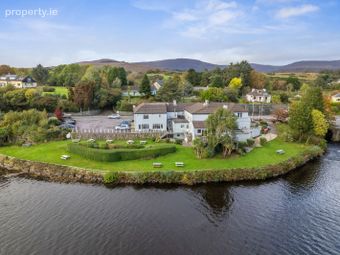 Ouvane Falls Inn, Ballylickey, Co. Cork - Image 4