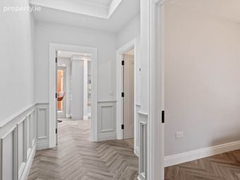 14 Albert Court East, Dublin 2, Co. Dublin, Grand Canal Dock, Dublin 2 - Image 3
