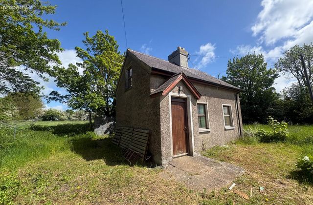 Carrigpark, Mallow, Killavullen, Co. Cork - Click to view photos