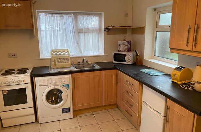 Eden Court, Mahon, Co. Cork - Click to view photos
