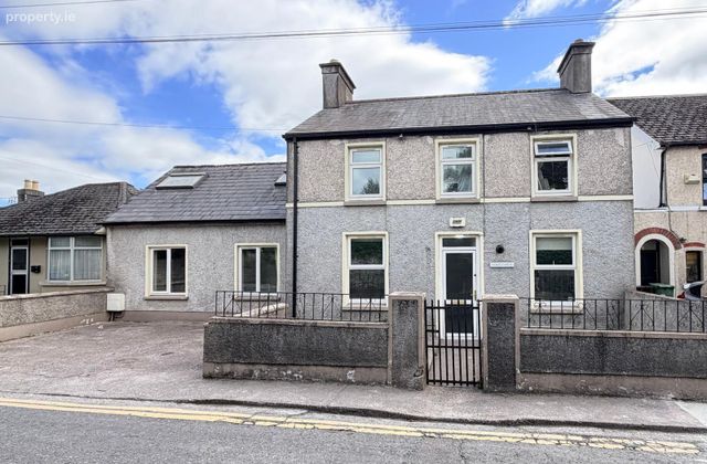 Coolowen, Magazine Road, Glasheen, Co. Cork - Click to view photos