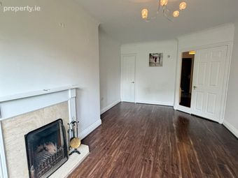 Apartment 9, Monkstown Square, Monkstown Avenue, Monkstown, Monkstown, Co. Dublin - Image 4