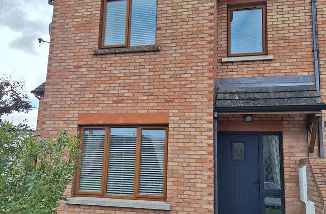 2 An Bothair Na Carraig, Lis Na Dara, Dundalk, Co. Louth - Click to view photos