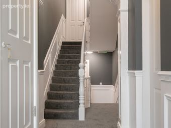 Flat 8, 27 Howth Road, Fairview, Dublin 3 - Image 3