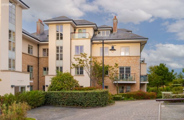 Apartment 7, The Anchorage, The Crescent, Robswall, Malahide, Co. Dublin - Click to view photos