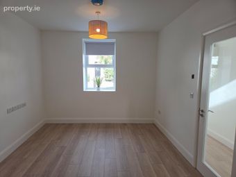 2 Saint Mary's Place, Ballyhooly Road, Dillons Cross, Co. Cork - Image 4